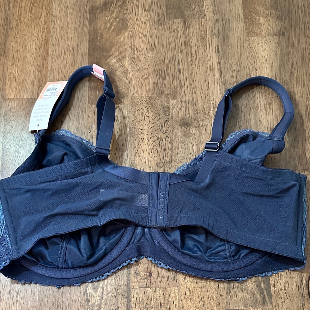 Cacique Women's Navy Lace Underwire Bra - Blue. Size 42DDD. NWT - Picture 6 of 9